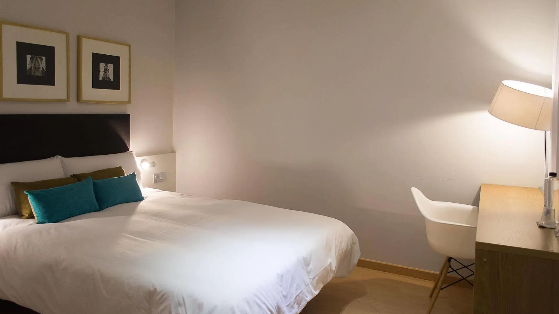 Lemar By Aspasios Barcelona Bed & Breakfast
